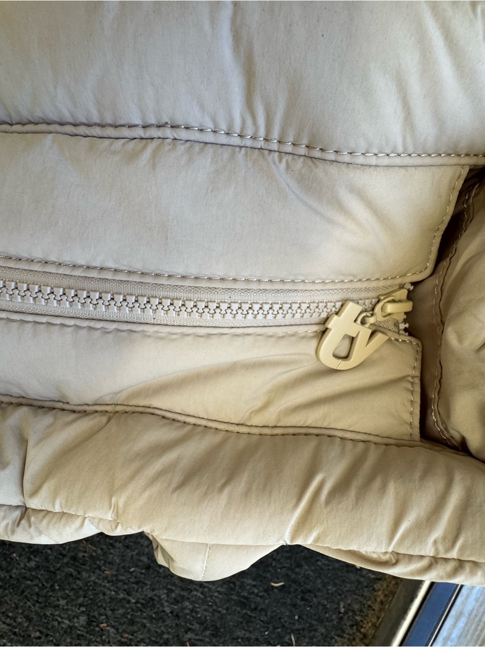 Ty Quilted Tote in Pebble Neutral - Picture 3 of 5